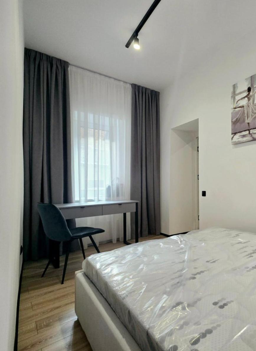 Apartment In The City Center Near The Park Львов Экстерьер фото